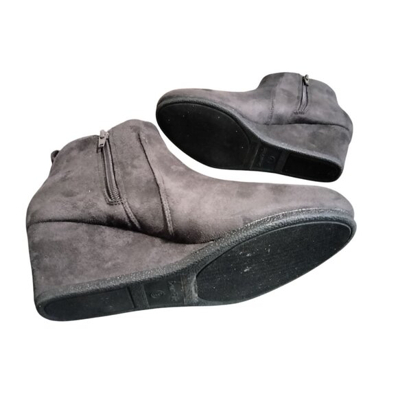 Dream Paris Size 9 Ankle Booties Wedge Heels Faux Suede Side Zipper Closure - Picture 9 of 10